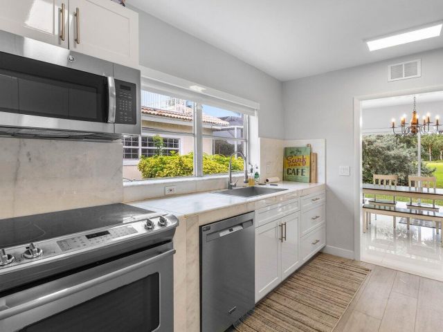 Home for sale at 900 Marble Way - photo 6230074