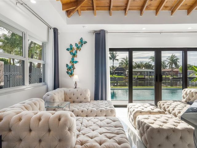 Home for sale at 380 SE 1st Ter - photo 6248580