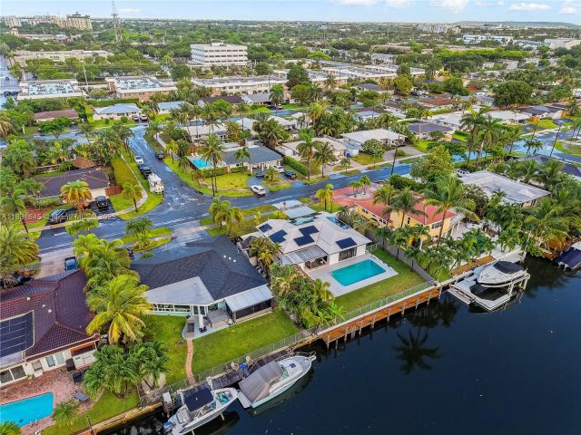 Home for sale at 380 SE 1st Ter - photo 6248591