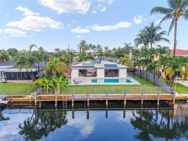 Home for sale at 380 SE 1st Ter - photo 6248595