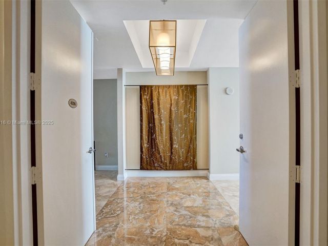 Apartment for rent  Unit #4206 - photo 6232845