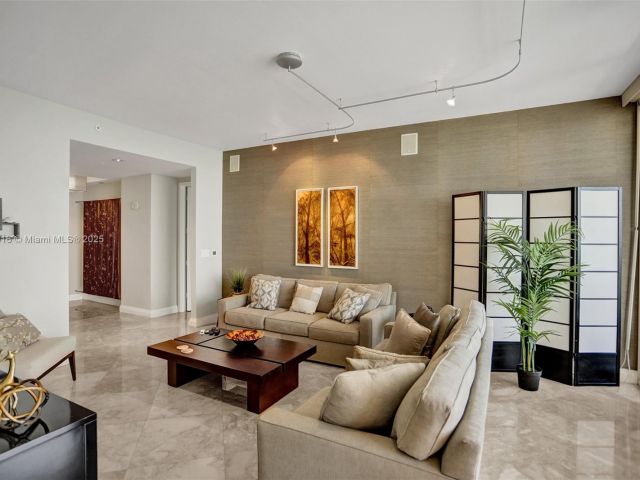 Apartment for rent  Unit #4206 - photo 6232850