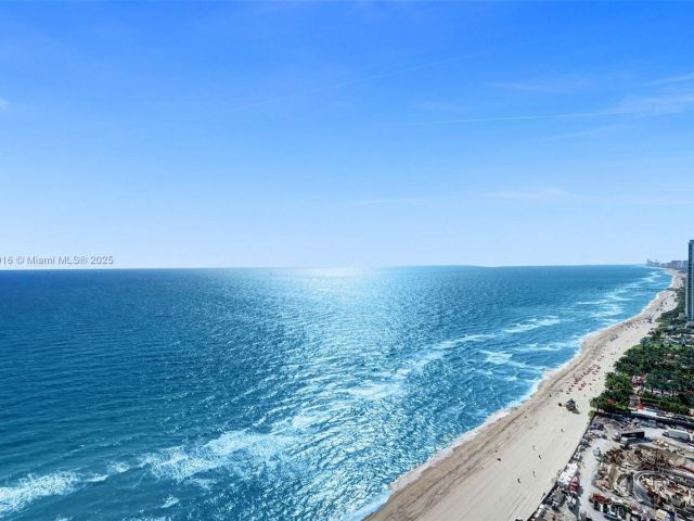 Apartment for rent  Unit #4206 - photo 6232853