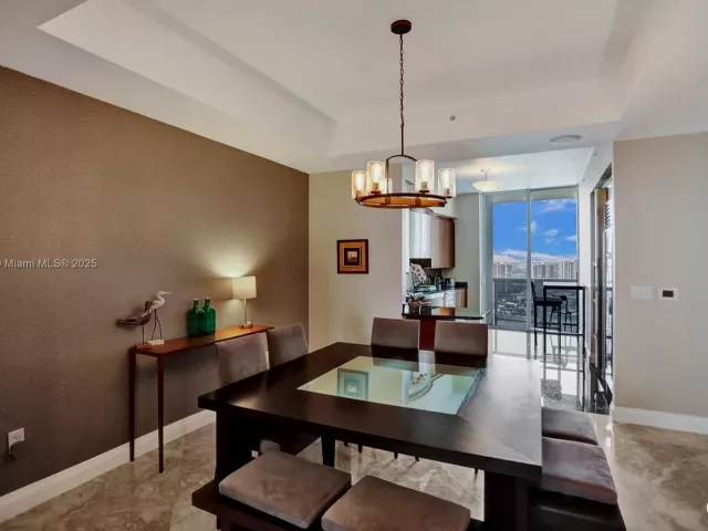 3-bedroom condo for rent in Sunny Isles Beach - 18101 Collins Ave 4206 - MondialRealty