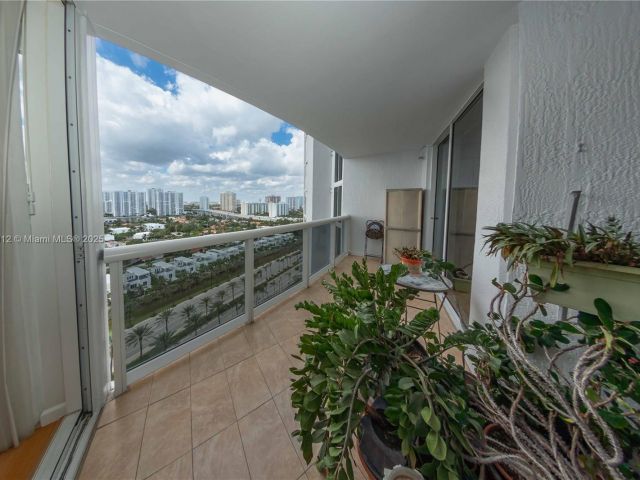 Apartment for sale  Unit # - photo 6233243