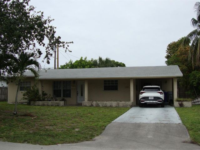 Home for sale at 1500 NE 33rd Ct - photo 6232454