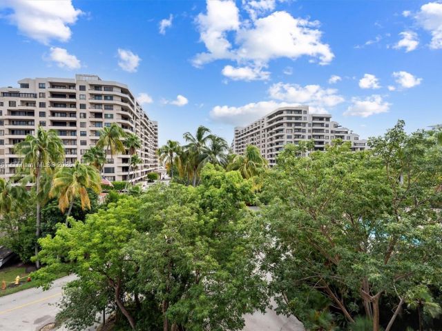 Apartment for sale  Unit #412 - photo 6236647