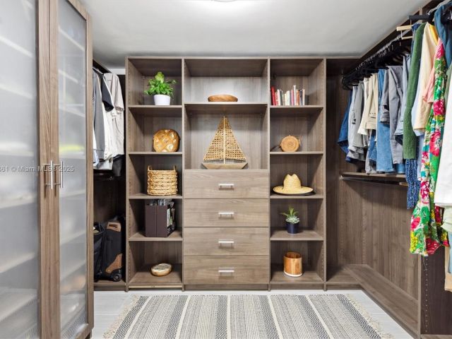 Apartment for sale  Unit #412 - photo 6236652