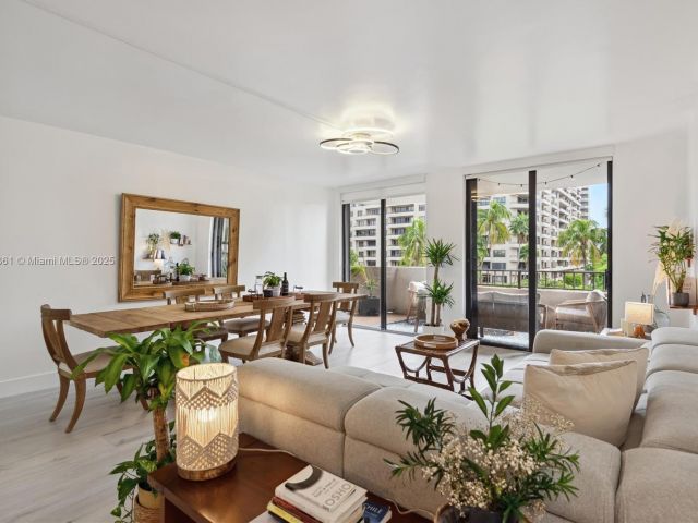 Apartment for sale  Unit #412 - photo 6236654