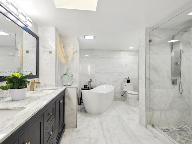 Apartment for sale  Unit #412 - photo 6236655