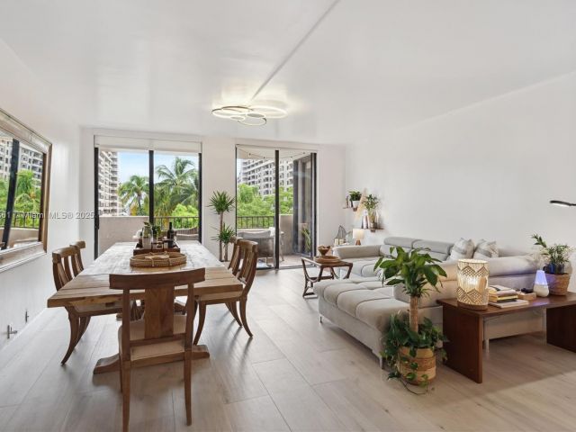 Apartment for sale  Unit #412 - photo 6236656