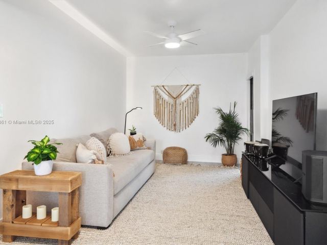 Apartment for sale  Unit #412 - photo 6236660