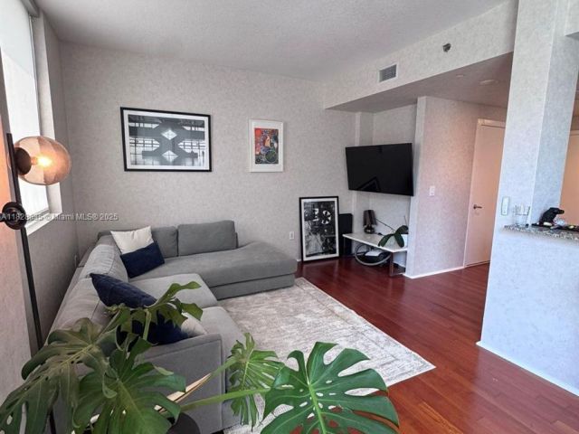 Apartment for sale  Unit #422 - photo 6235444