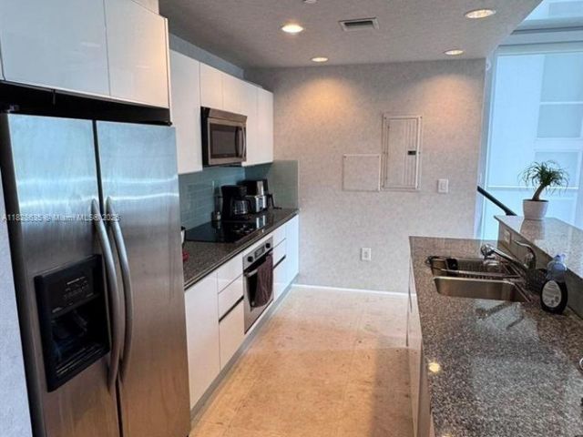 Apartment for sale  Unit #422 - photo 6235450