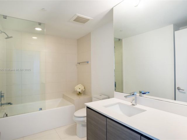 Apartment for sale  Unit #805 - photo 6247823