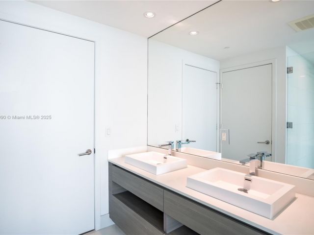 Apartment for sale  Unit #805 - photo 6247827