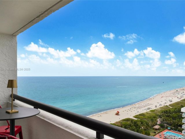 Apartment for sale  Unit #PH114 - photo 6234317