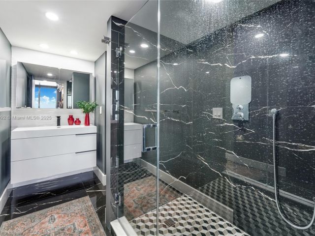 Apartment for sale  Unit #PH114 - photo 6234323