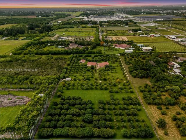 Home for sale at 14025 SW 208th St - photo 6264647