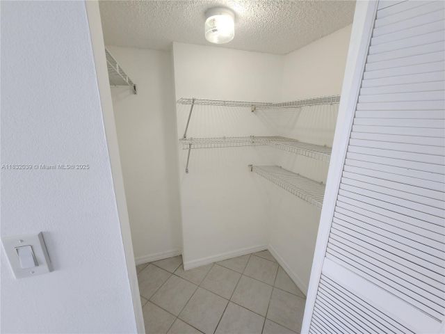 Apartment for sale  Unit #1603 - photo 6258116