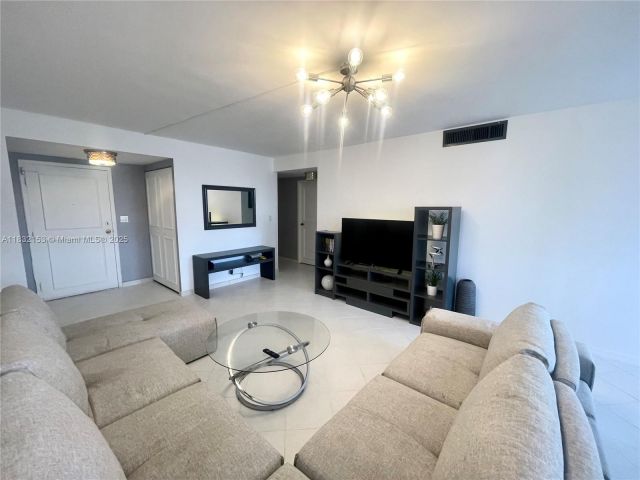 Apartment for sale  Unit #2307 - photo 6249387