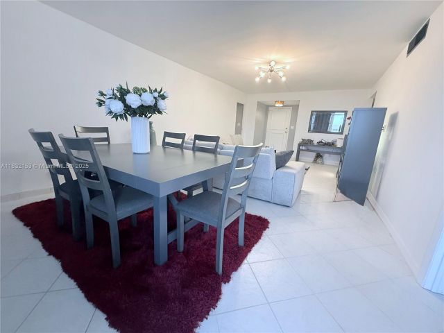 Apartment for sale  Unit #2307 - photo 6249388