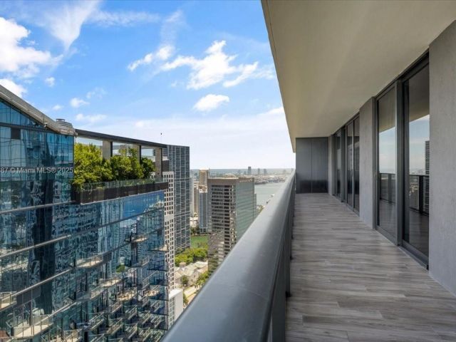 Apartment for rent  Unit #4708 - photo 6261024