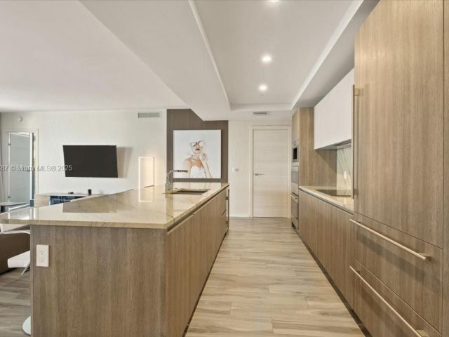 Apartment for rent  Unit #4708 - photo 6261029