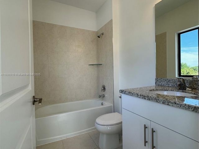 Home for rent at 25338 SW 135th Ave 107 - photo 6238509