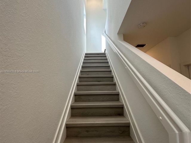 Home for rent at 25338 SW 135th Ave 107 - photo 6238512