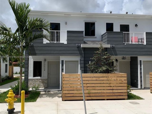 Home for rent at 25338 SW 135th Ave 107 - photo 6238525