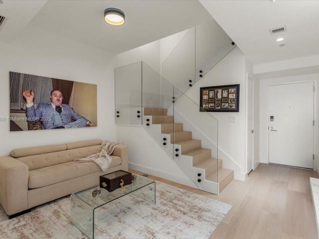 Apartment for sale  Unit #4305 - photo 6236410