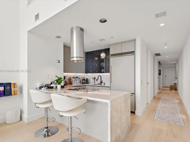 Apartment for sale  Unit #4305 - photo 6236419