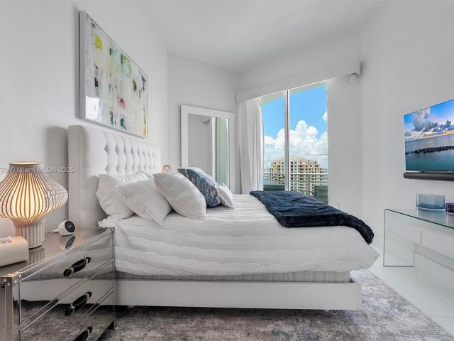 Apartment for sale  Unit #3103 - photo 6235853