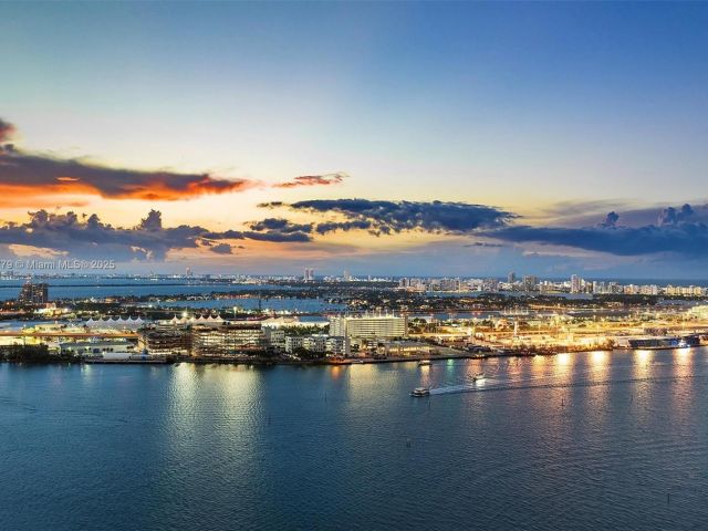 Apartment for sale  Unit #3103 - photo 6235871