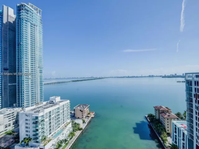 2-bedroom condo for sale in Miami - 460 NE 28th St 2106 - MondialRealty