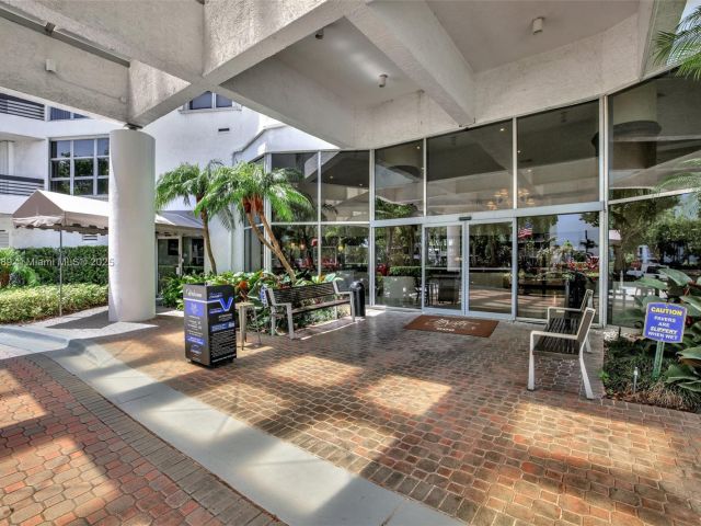 Apartment for sale  Unit #1606 - photo 6237457