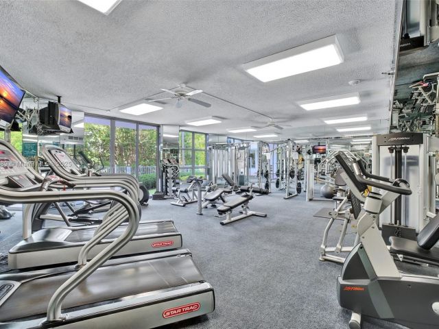 Apartment for sale  Unit #1606 - photo 6237463