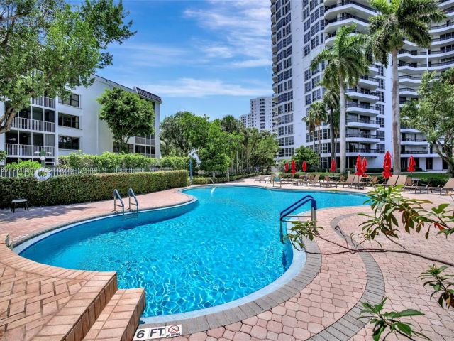 Apartment for sale  Unit #1606 - photo 6237466