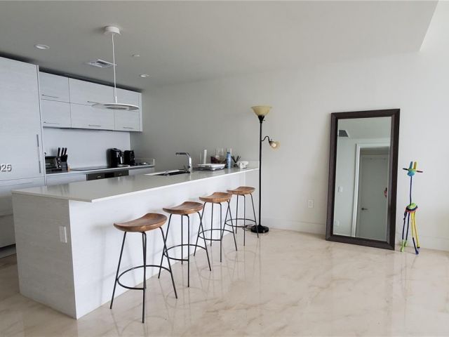 Apartment for sale  Unit #4511 - photo 6235800