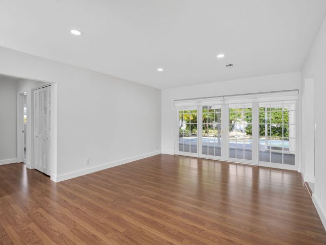 Home for sale at 1345 SW 9th Avenue - photo 6274512