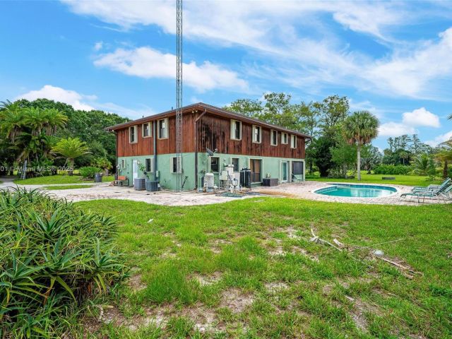 Home for sale at 576 Marshall Rd - photo 6255401