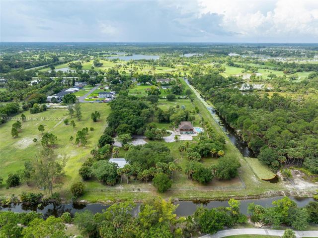 Home for sale at 576 Marshall Rd - photo 6255406