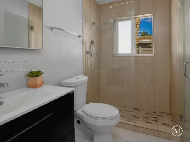 4-bedroom home for sale in Wilton Manors - 2900 NW 9th Ave - MondialRealty