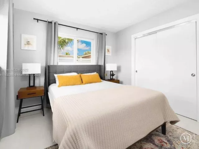 4-bedroom home for sale in Wilton Manors - 2900 NW 9th Ave - MondialRealty