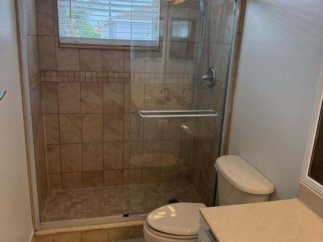 Home for rent at 5076 SW 38th Way - photo 6275035