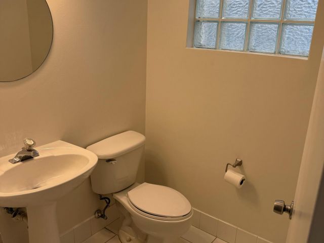 Home for rent at 5076 SW 38th Way - photo 6275043