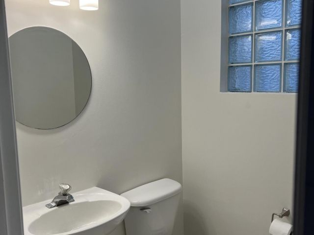 Home for rent at 5076 SW 38th Way - photo 6275044