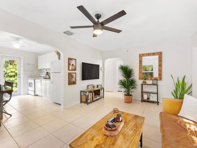 Home for sale at 1015 Upland Rd - photo 6234401