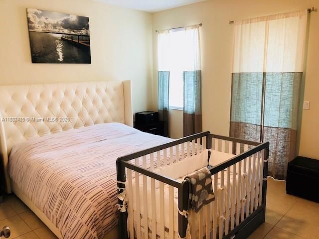 Home for rent at 2950 St Thomas Dr 2950 - photo 6234928